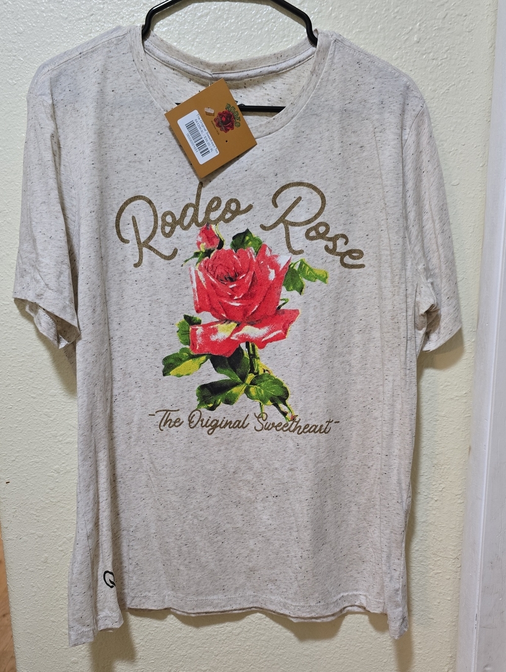 Rodeo Quincy The Original Sweetheart Women’s Tee - Red Rose Print